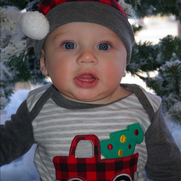 Meet your Posher, Gabi - Picture 3 of 4